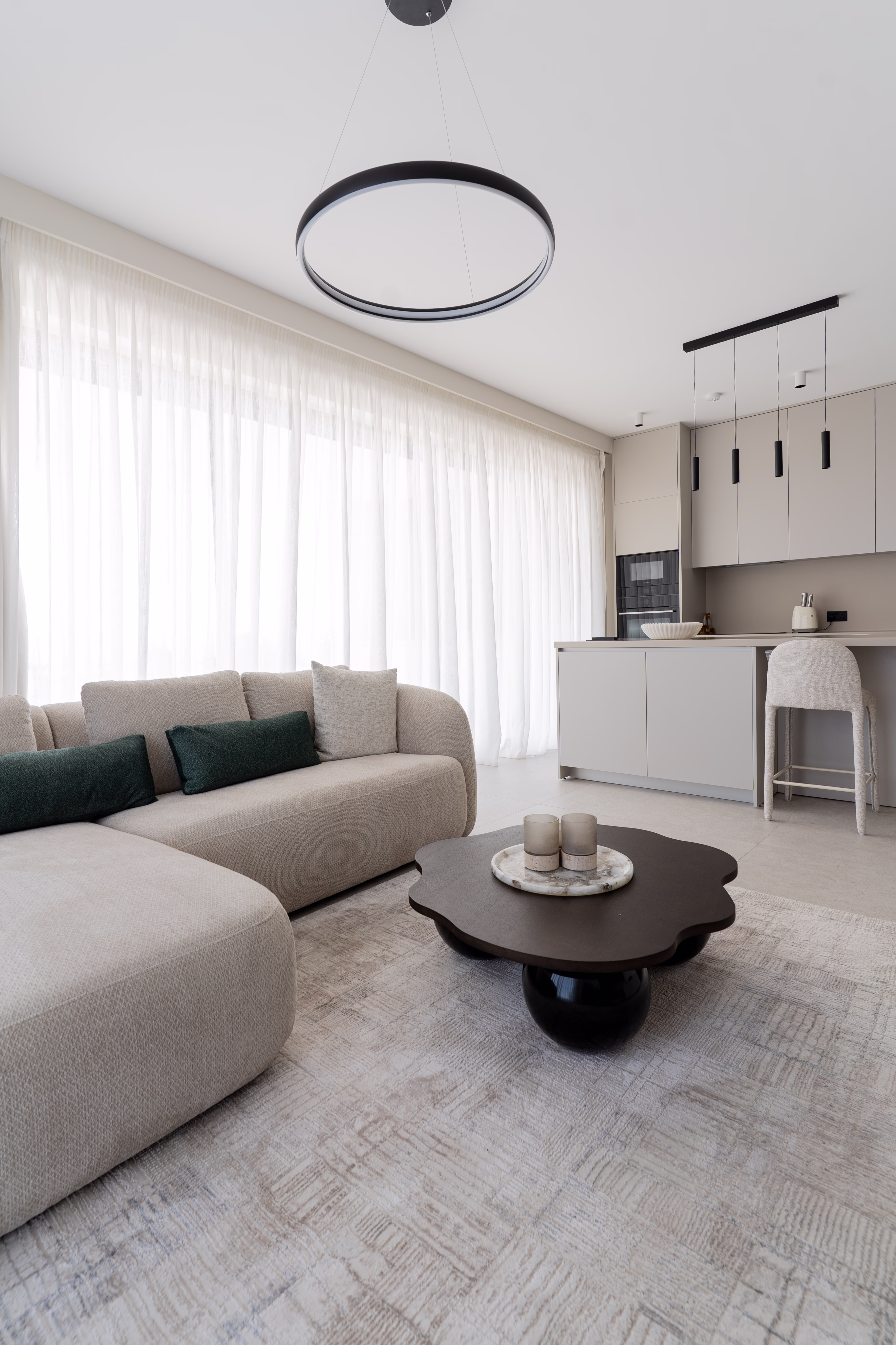 Photo 6: Qube — Apartment A-402