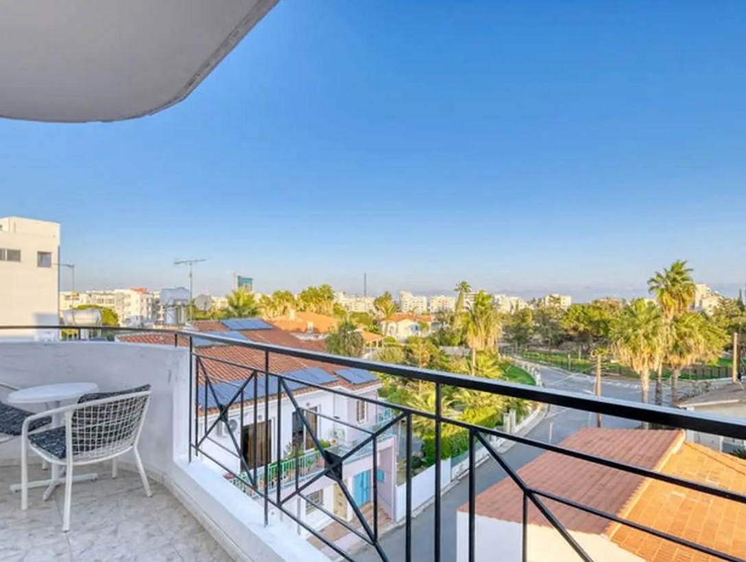 Penthouse in Larnaca / Finikoudes