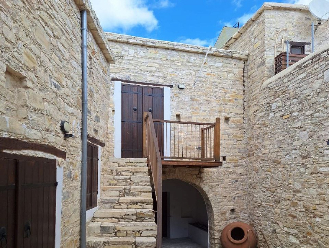 House in Larnaca / Vavla