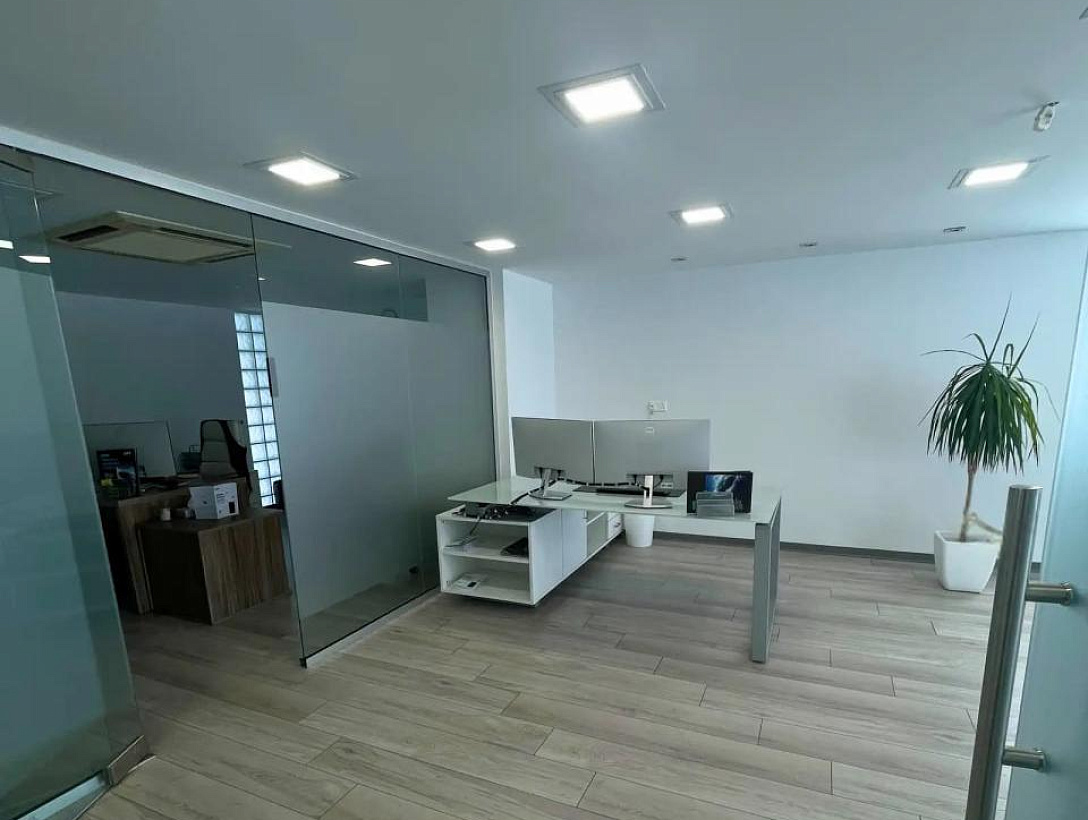 Office in Larnaca / Kamares
