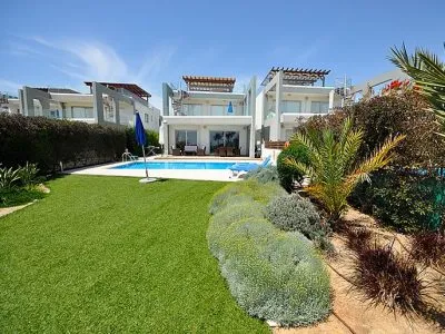 Faros Luxury Apartments