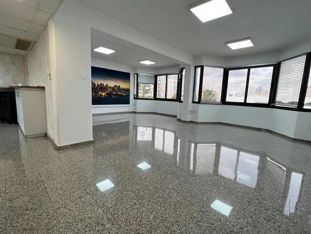 Office in Limassol / Neapolis