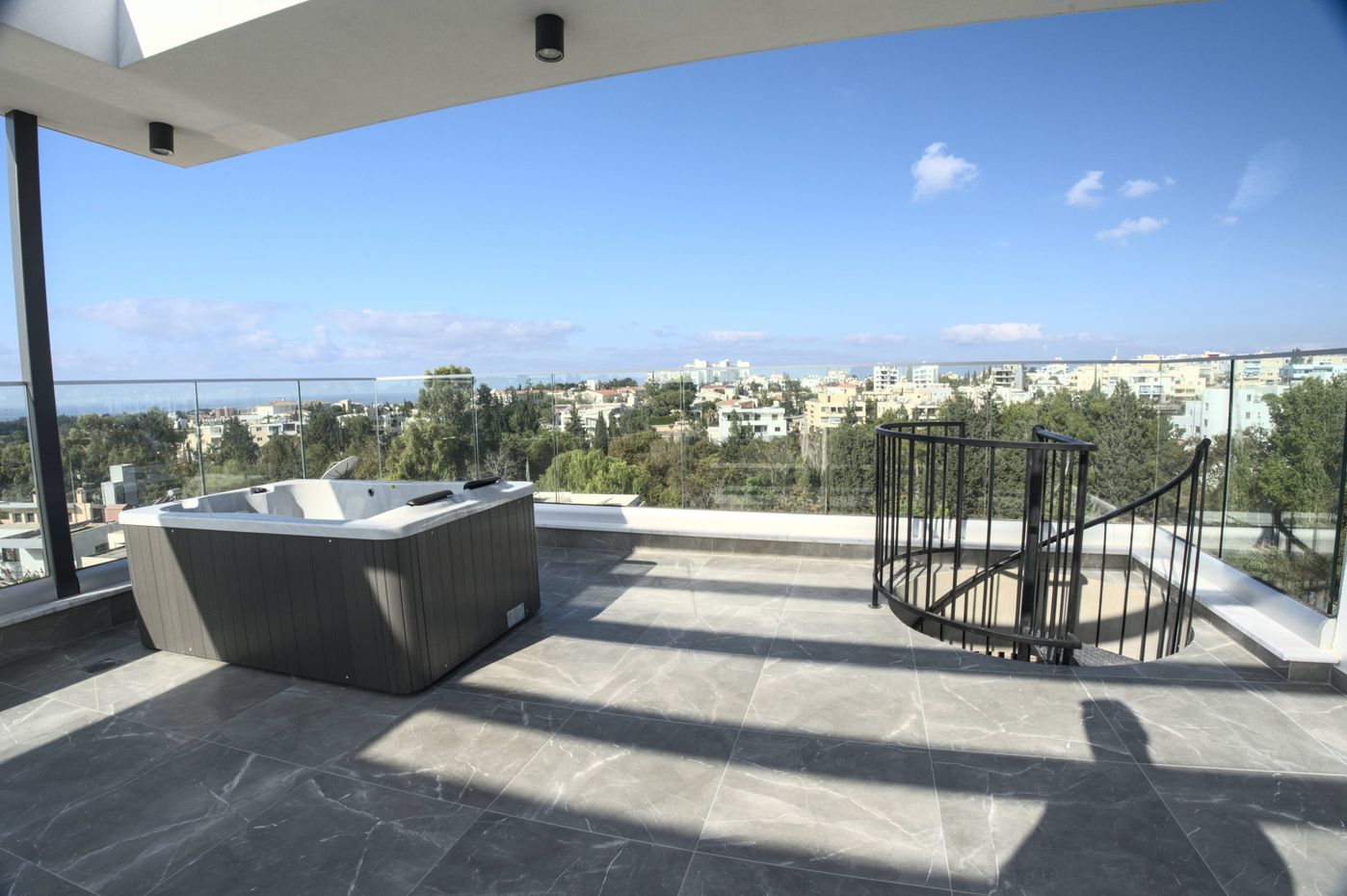 Photo 6: Oxygen, Limnaria, Pafos